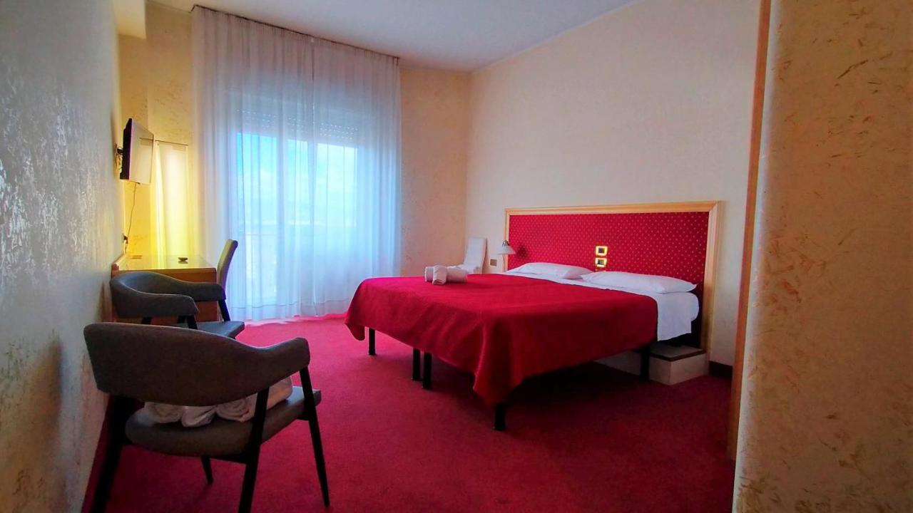 רג'יו די קאלאבריה Hotel Palace Masoanri'S מראה חיצוני תמונה