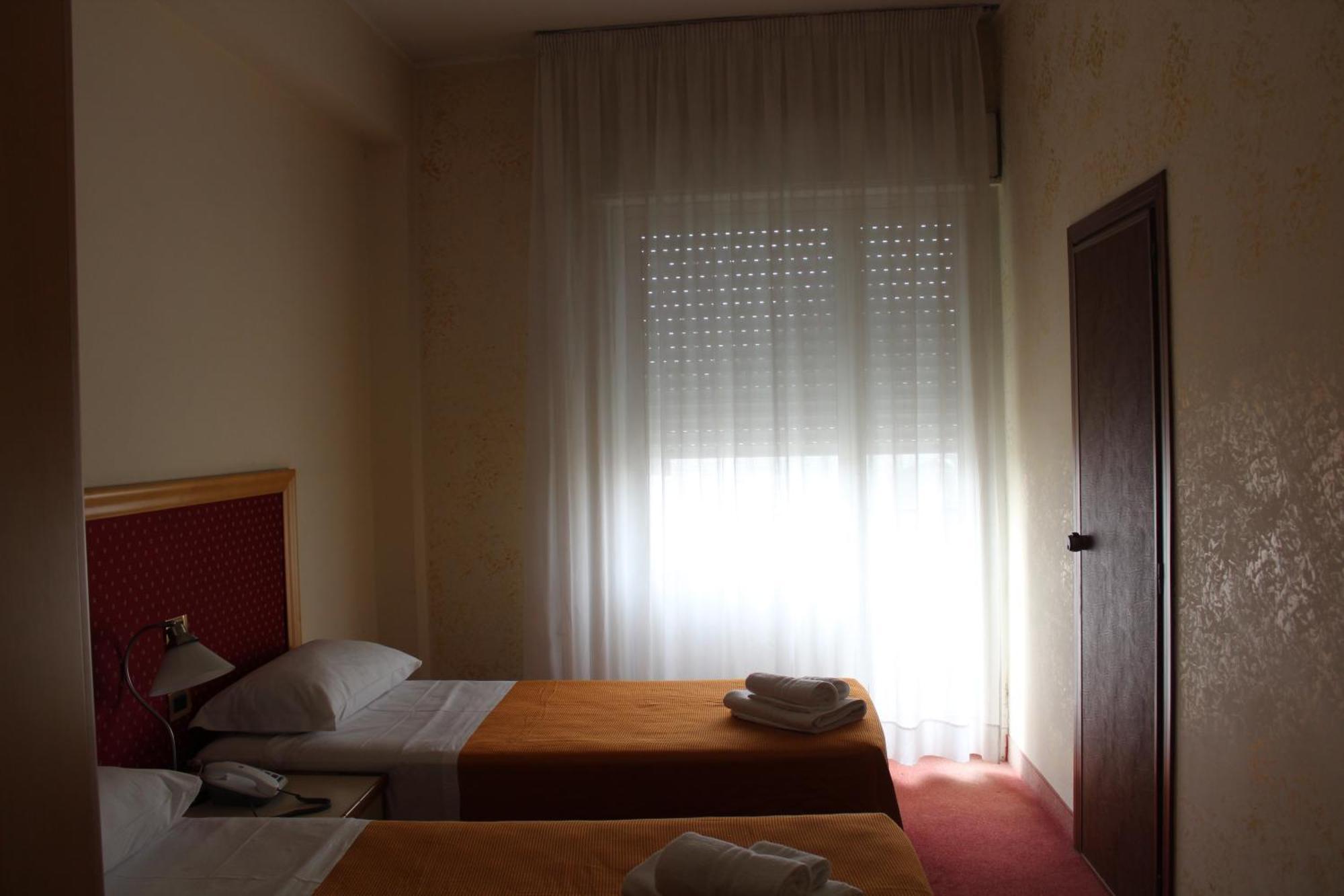 רג'יו די קאלאבריה Hotel Palace Masoanri'S מראה חיצוני תמונה