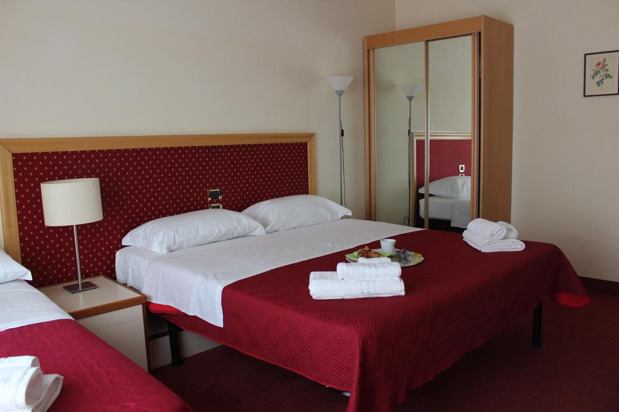 רג'יו די קאלאבריה Hotel Palace Masoanri'S מראה חיצוני תמונה