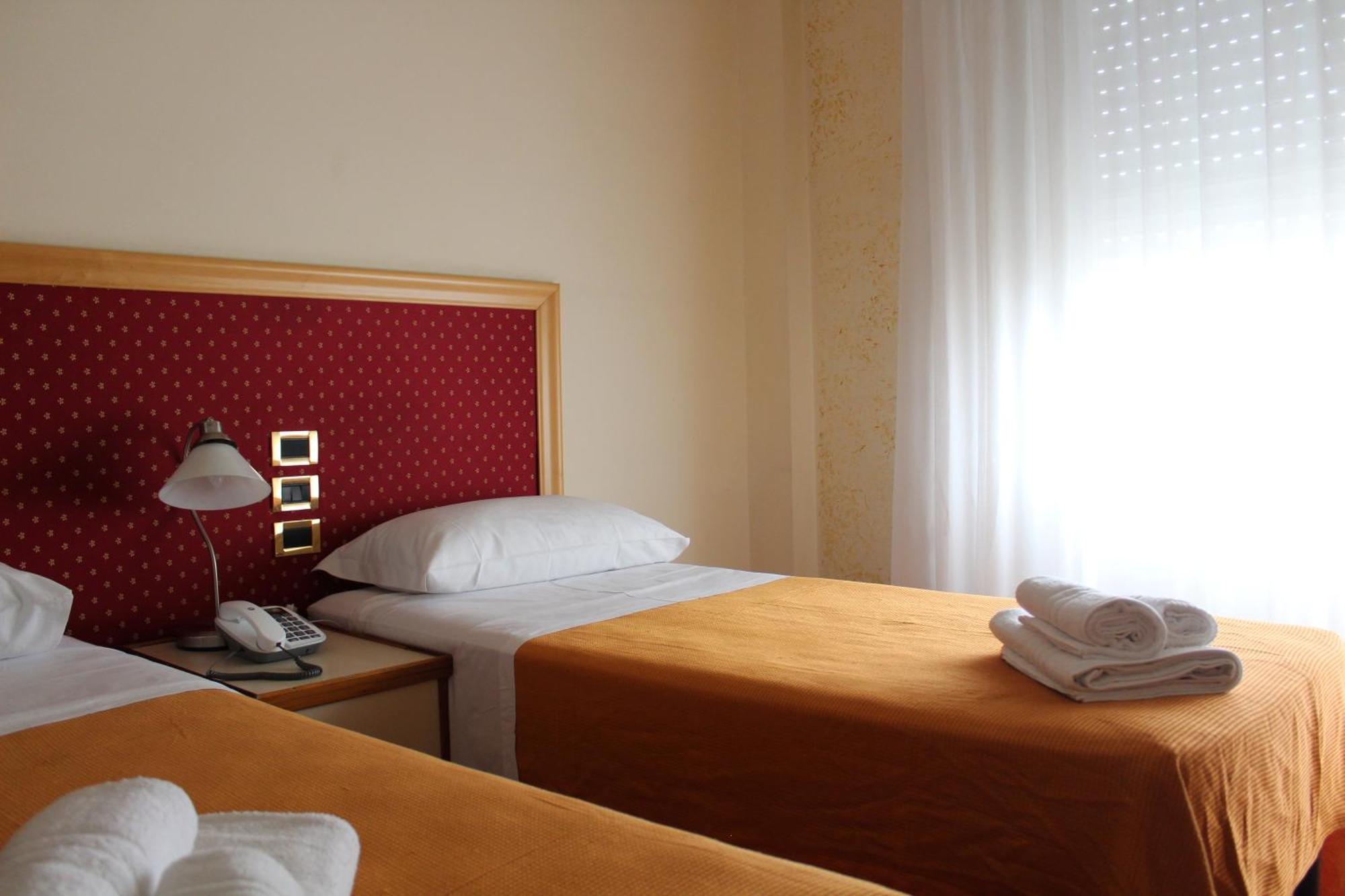 רג'יו די קאלאבריה Hotel Palace Masoanri'S מראה חיצוני תמונה