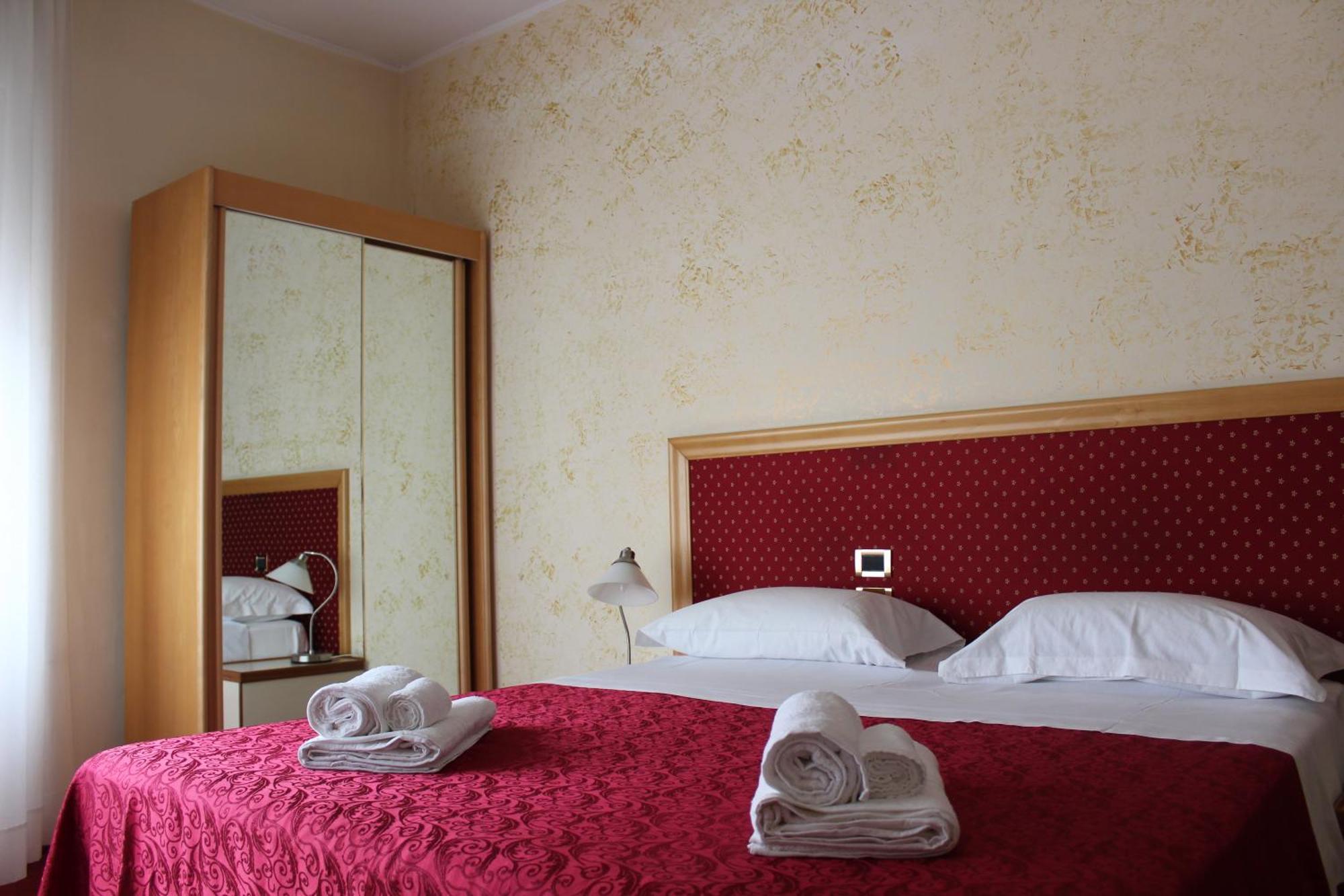 רג'יו די קאלאבריה Hotel Palace Masoanri'S מראה חיצוני תמונה