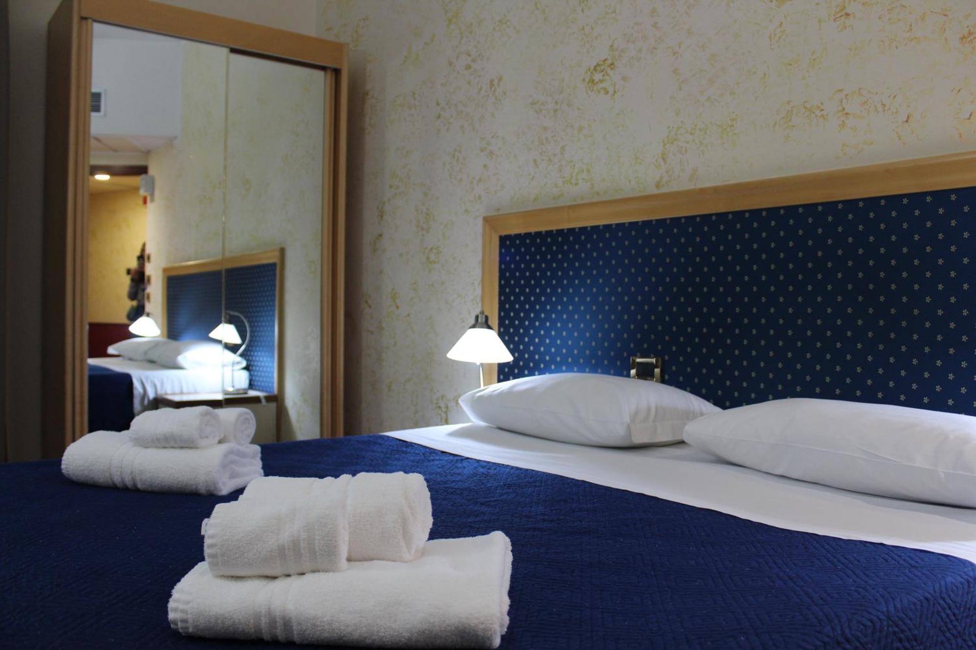 רג'יו די קאלאבריה Hotel Palace Masoanri'S מראה חיצוני תמונה
