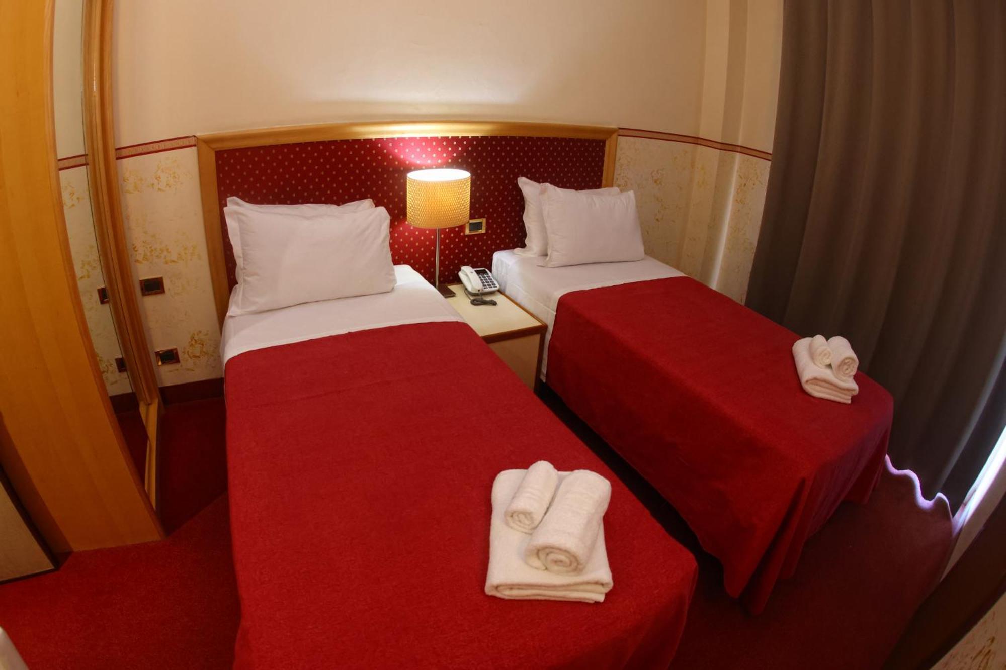 רג'יו די קאלאבריה Hotel Palace Masoanri'S מראה חיצוני תמונה
