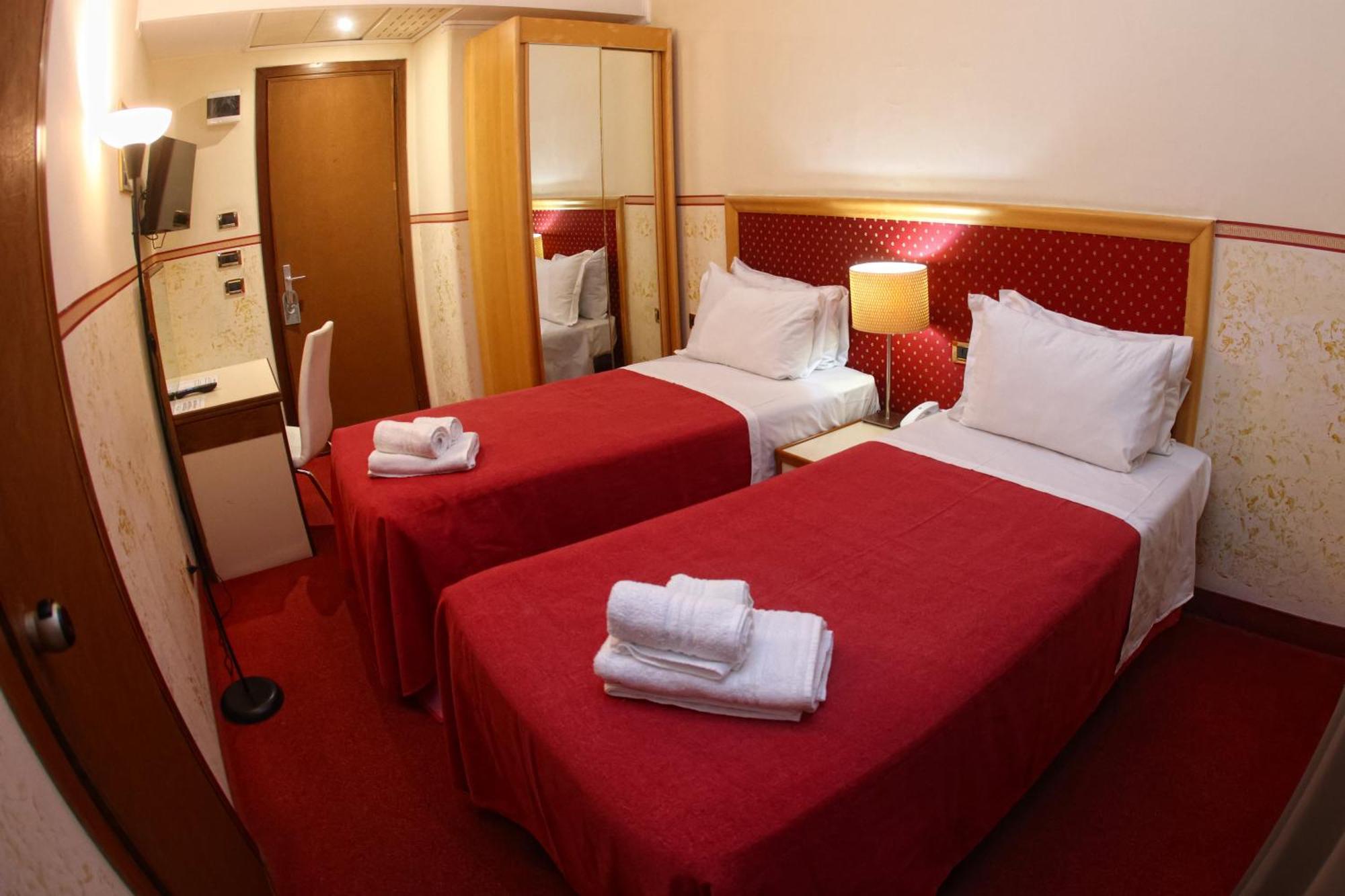 רג'יו די קאלאבריה Hotel Palace Masoanri'S מראה חיצוני תמונה